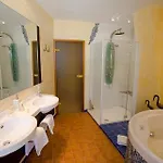 Bristol Ξενοδοχείο 4*