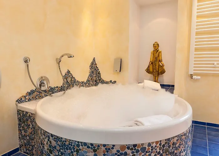 Bristol Hotel 4*