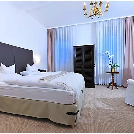Bristol Hotel 4*