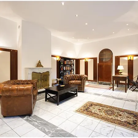 Bristol Hotel 4*