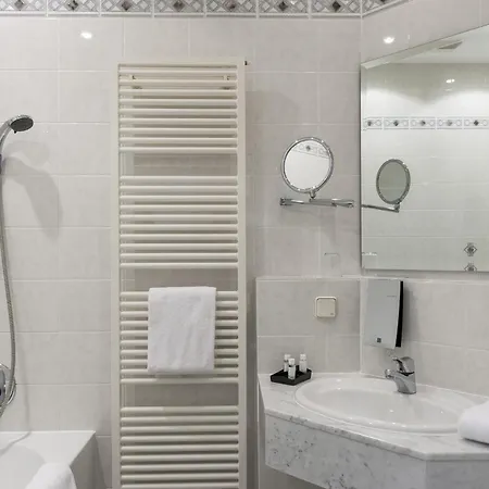 Hotel Bristol 4*